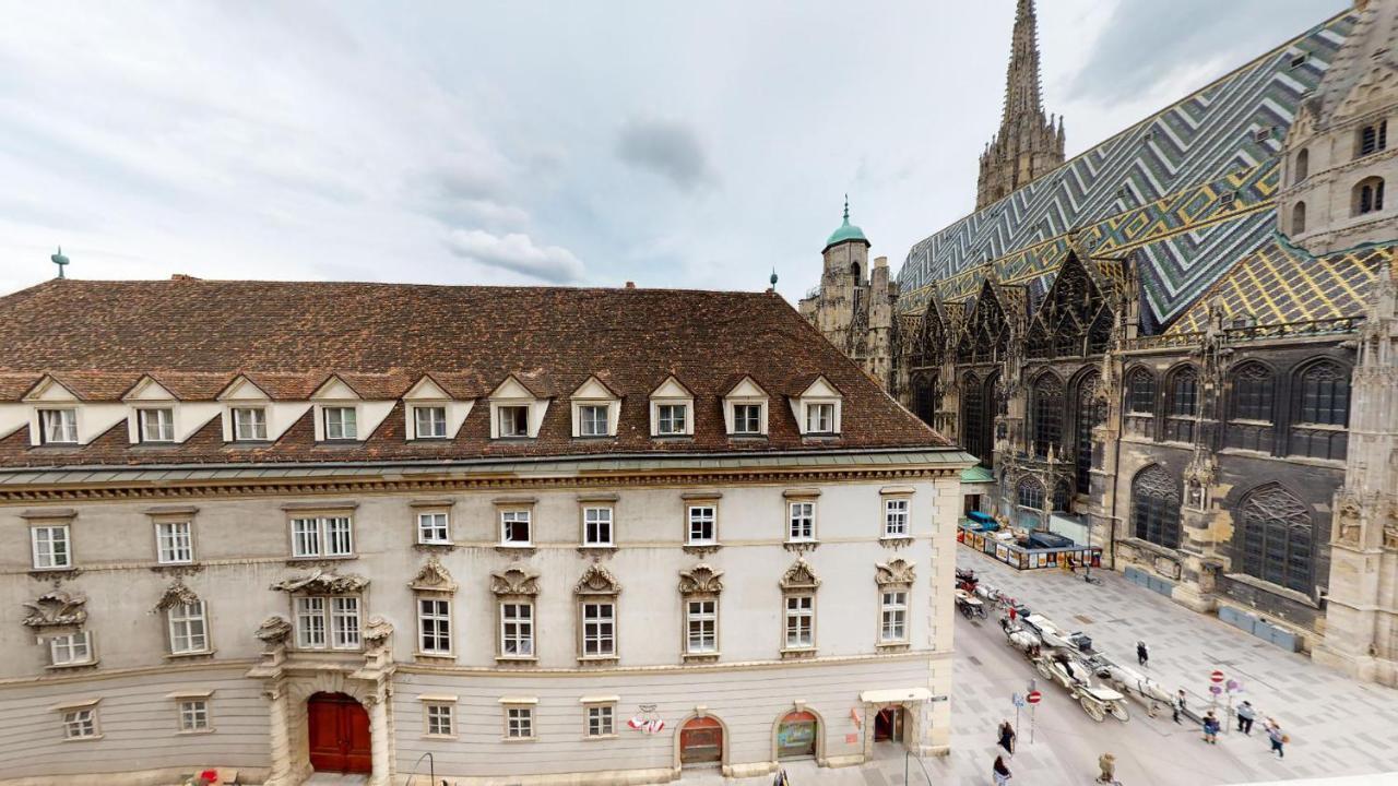 شقة Chez Nadou- Exclusiv Loft At St Stephen Cathedral فيينا المظهر الخارجي الصورة